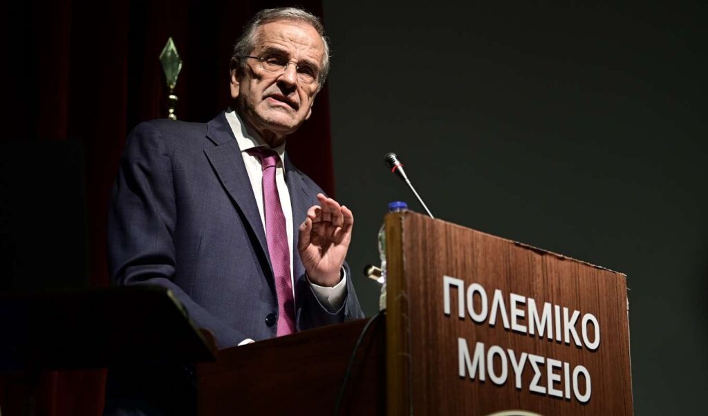 [378604] ΠΑΡΟΥΣΙΑΣΗ ΤΟΥ ΝΕΟΥ ΒΙΒΛΙΟΥ ΤΟΥ ΣΤΑΥΡΟΥ ΛΥΓΕΡΟΥ "ΟΙ ΑΘΕΑΤΕΣ ΟΨΕΙΣ ΤΟΥ ΠΟΛΕΜΟΥ ΣΤΗΝ ΟΥΚΡΑΝΙΑ" (ΜΙΧΑΛΗΣ ΚΑΡΑΓΙΑΝΝΗΣ/EUROKINISSI)