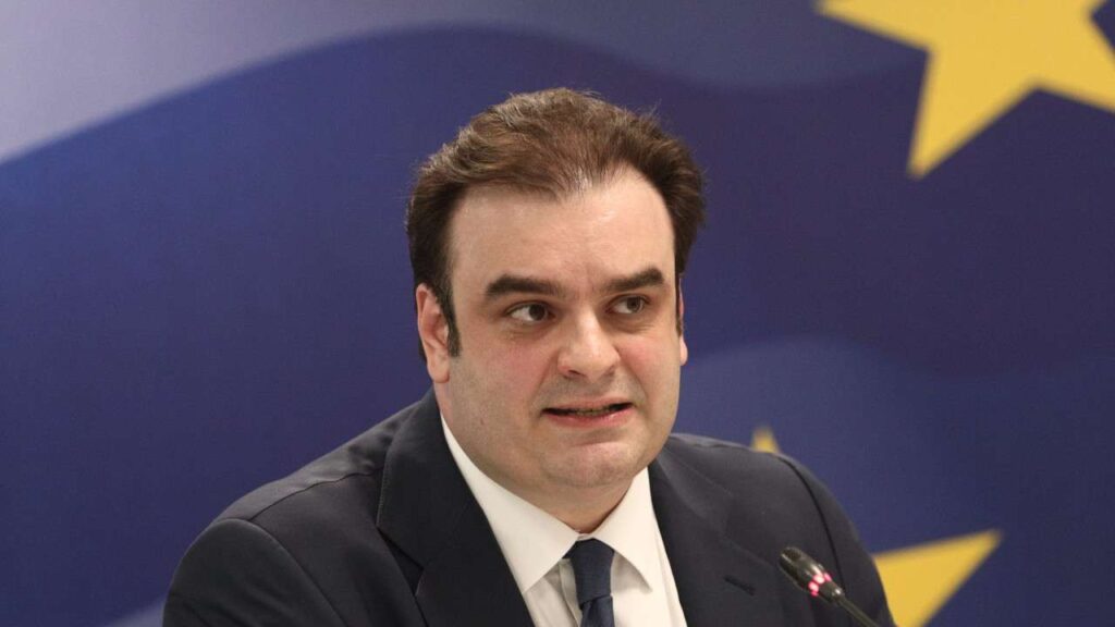 Eurokinissi pierrakakis