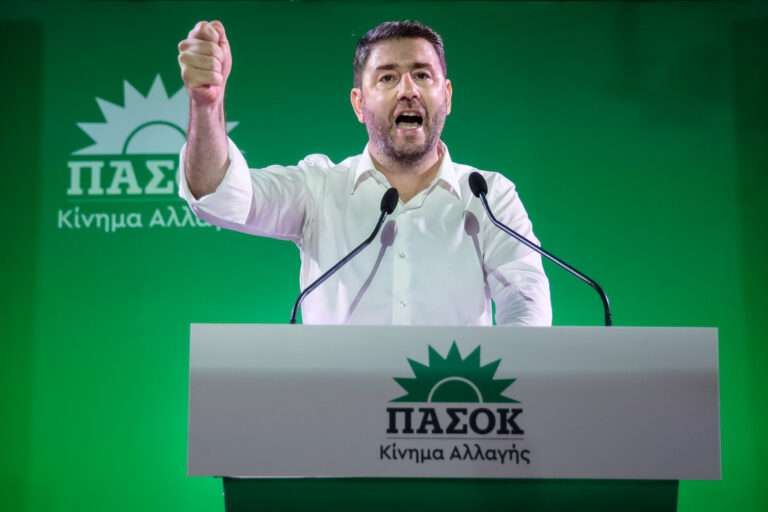 [370060] ΟΜΙΛΙΑ ΤΟΥ ΠΡΟΕΔΡΟΥ ΤΟΥ ΠΑΣΟΚ ΚΙΝΗΜΑΤΟΣ ΑΛΛΑΓΗΣ ΝΙΚΟΥ ΑΝΔΡΟΥΛΑΚΗ ΣΤΟ ΗΡΑΚΛΕΙΟ ΚΡΗΤΗΣ (ΣΤΕΦΑΝΟΣ ΡΑΠΑΝΗΣ/EUROKINISSI)