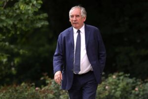Bayrou12