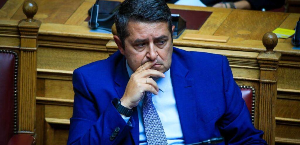 Mylonakis