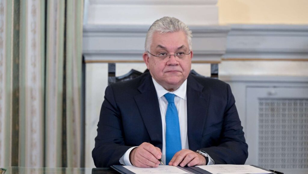 Nikos papaioannou
