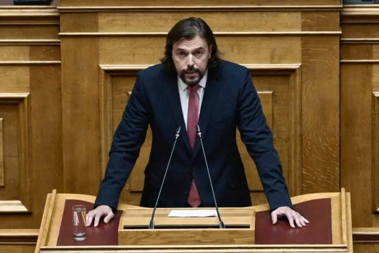 5988692 1024x683 1 768x512
