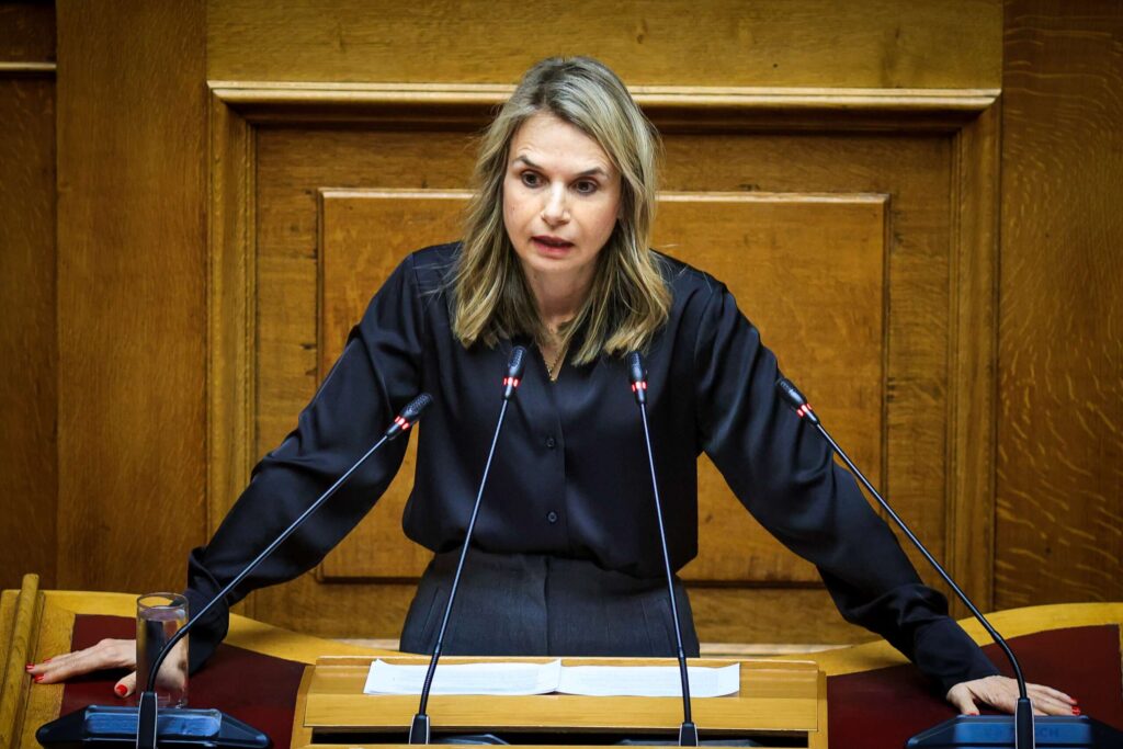 ΑΠΟΣΤΟΛΑΚΗ ΜΙΛΕΝΑ ΠΑΣΟΚ ΣΥΖΗΤΗΣΗ ΣΤΗΝ ΟΛΟΜΕΛΕΙΑ ΤΗΣ ΒΟΥΛΗΣ ΤΗΣ ΠΡΟΤΑΣΗΣ ΔΥΣΠΙΣΤΙΑΣ ΤΟΥ ΠΑΣΟΚ ΚΙΝΗΜΑΤΟΣ ΑΛΛΑΓΗΣ ΚΑΤΑ ΤΗΣ ΚΥΒΕΡΝΗΣΗΣ (ΓΙΩΡΓΟΣ ΚΟΝΤΑΡΙΝΗΣ/EUROKINISSI)
