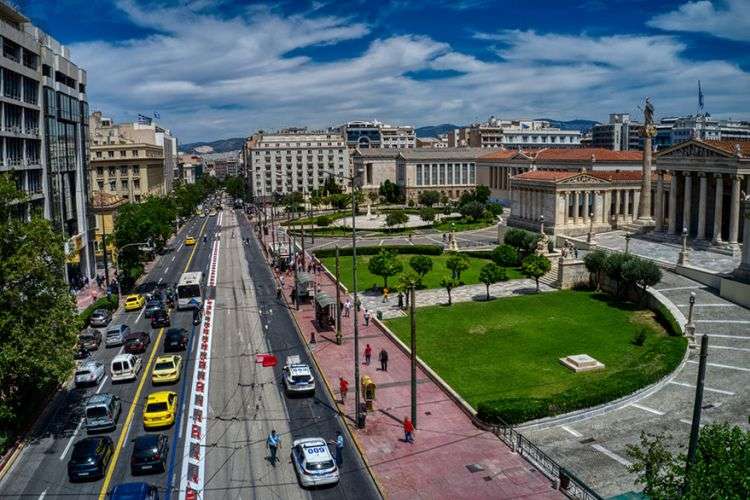 Panepistimiou megalos peripatos tis athinas