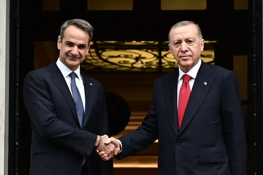 Mitsotakis erntogan