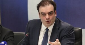 [377424] ΕΝΗΜΕΡΩΣΗ ΑΠΟ ΤΟ ΥΠΟΥΡΓΕΙΟ ΟΙΚΟΝΟΜΙΚΩΝ ΣΧΕΤΙΚΑ ΜΕ ΤΙΣ ΑΝΑΚΟΙΝΩΣΕΙΣ ΤΗΣ ΕΛΣΤΑΤ ΚΑΙ ΤΗΣ EUROSTAT ΓΙΑ ΤΟ ΠΛΕΟΝΑΣΜΑ ΤΟΥ 2024 (ΓΙΑΝΝΗΣ ΠΑΝΑΓΟΠΟΥΛΟΣ/EUROKINISSI)